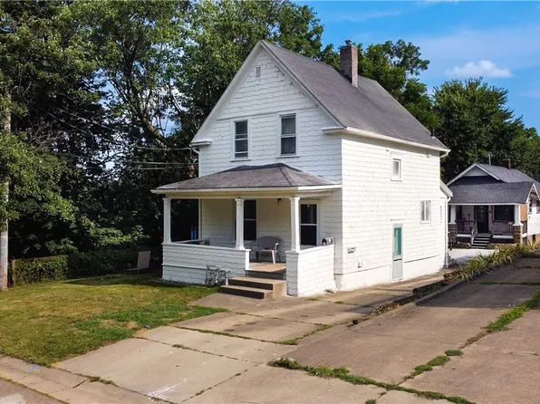 93-93 1/2 McNaughton St, Akron, OH 44305
