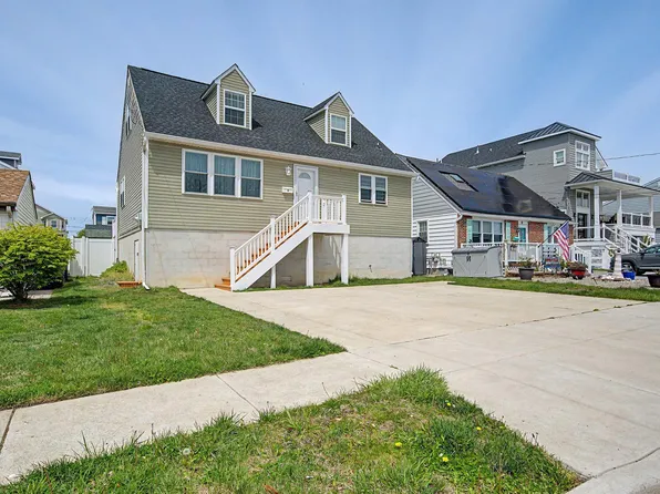 8 Franklin Pl, Brigantine, NJ 08203