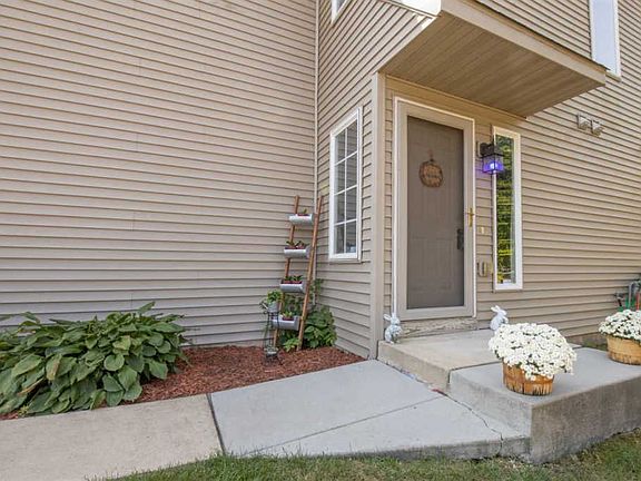 3rd image of 4427 Pepper Dr #C-4