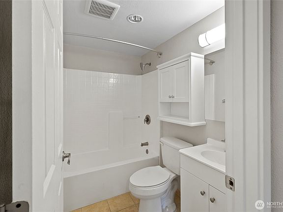 5th image of 4811 S 252nd Place