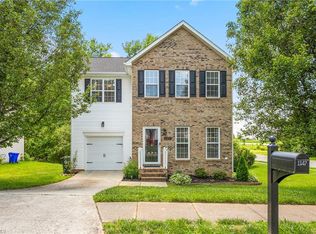 1147 Briarwood Dr, Mebane, NC 27302