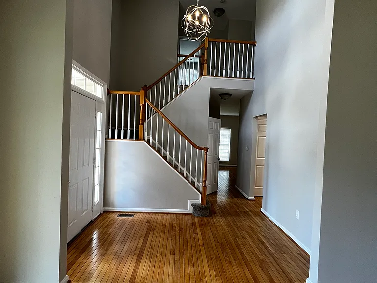 21379 Fultonham Cir — Photo 5