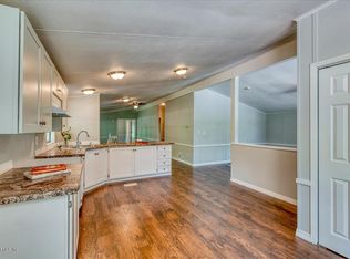 200 Johntry Rd, Hawthorne, FL 32640