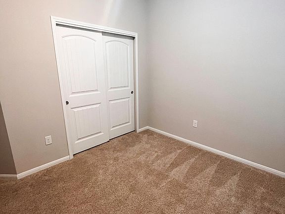 second bedroom off entry