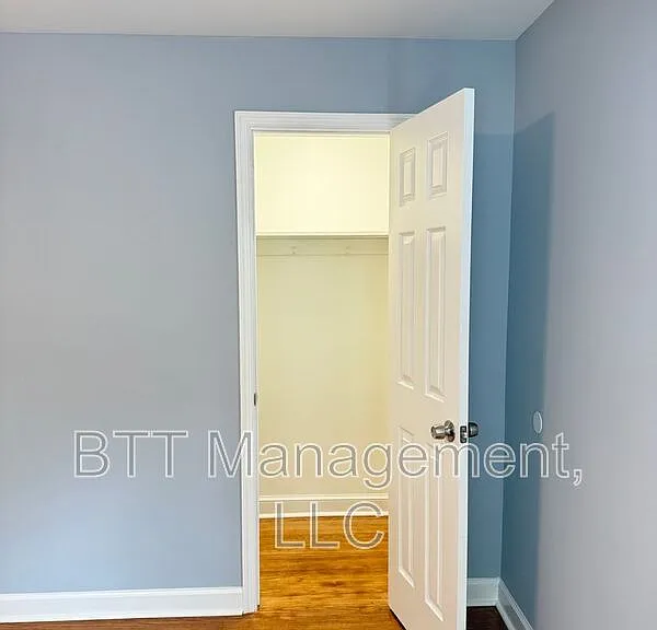 8804 Bradford Rd #1 — Photo 24