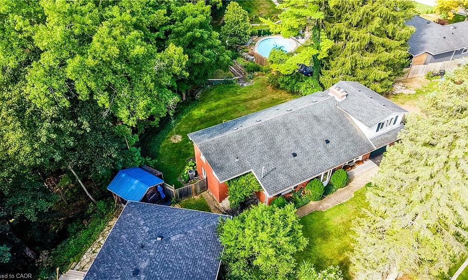 1st image of 4 Mayfair Ct