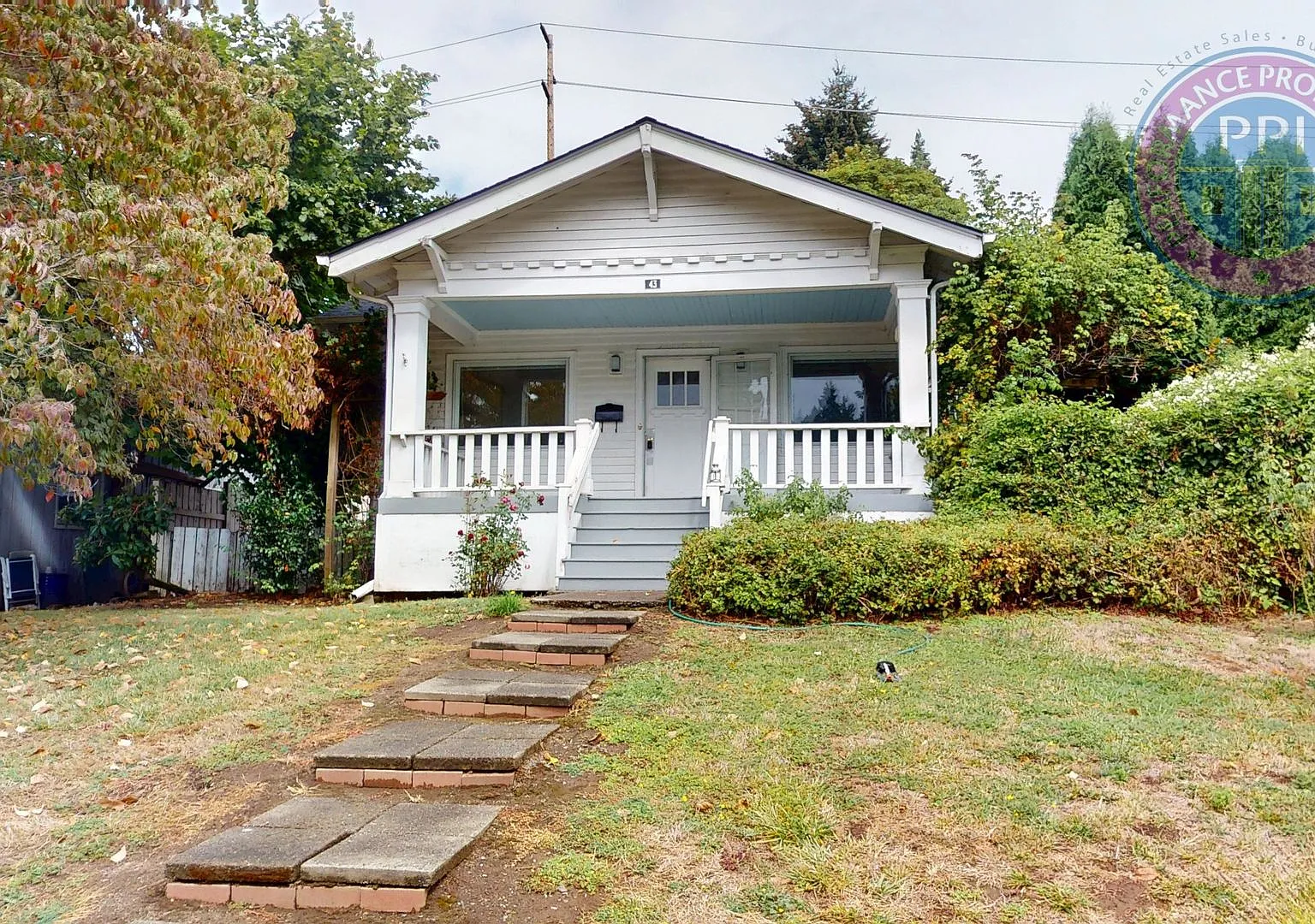 Coveted Old Town Lake Oswego Craftsman | Walk to George Rogers Park, Downtown Dining & Shopping — Photo 1
