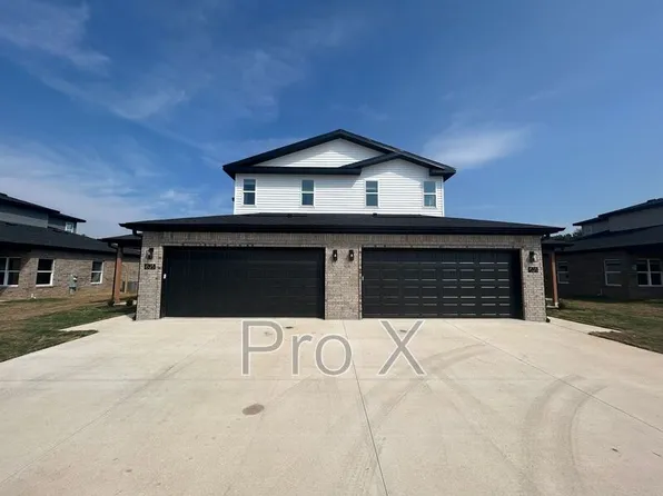 621 Cosmos St, Centerton, AR 72719