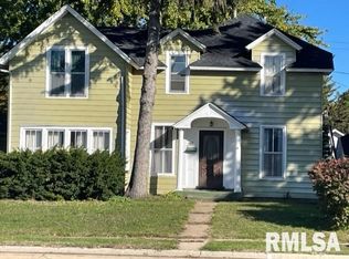 807 14th Ave, Fulton, IL 61252