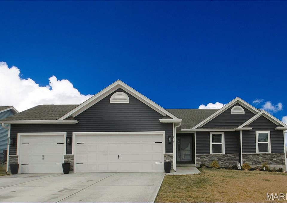 1st image of 610 Schapers Ct