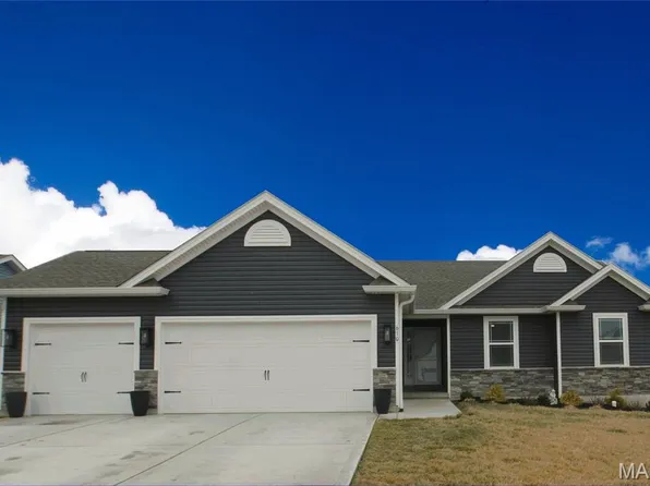 610 Schapers Ct, Moscow Mills, MO 63362