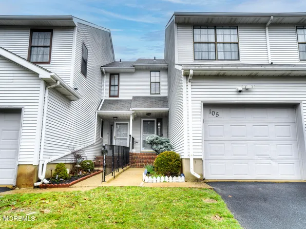 105 Chestnut Way #10-5, Manalapan, NJ 07726
