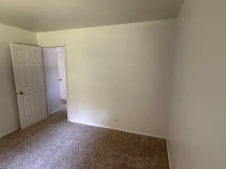 2875 Oakwood St #1 — Photo 5
