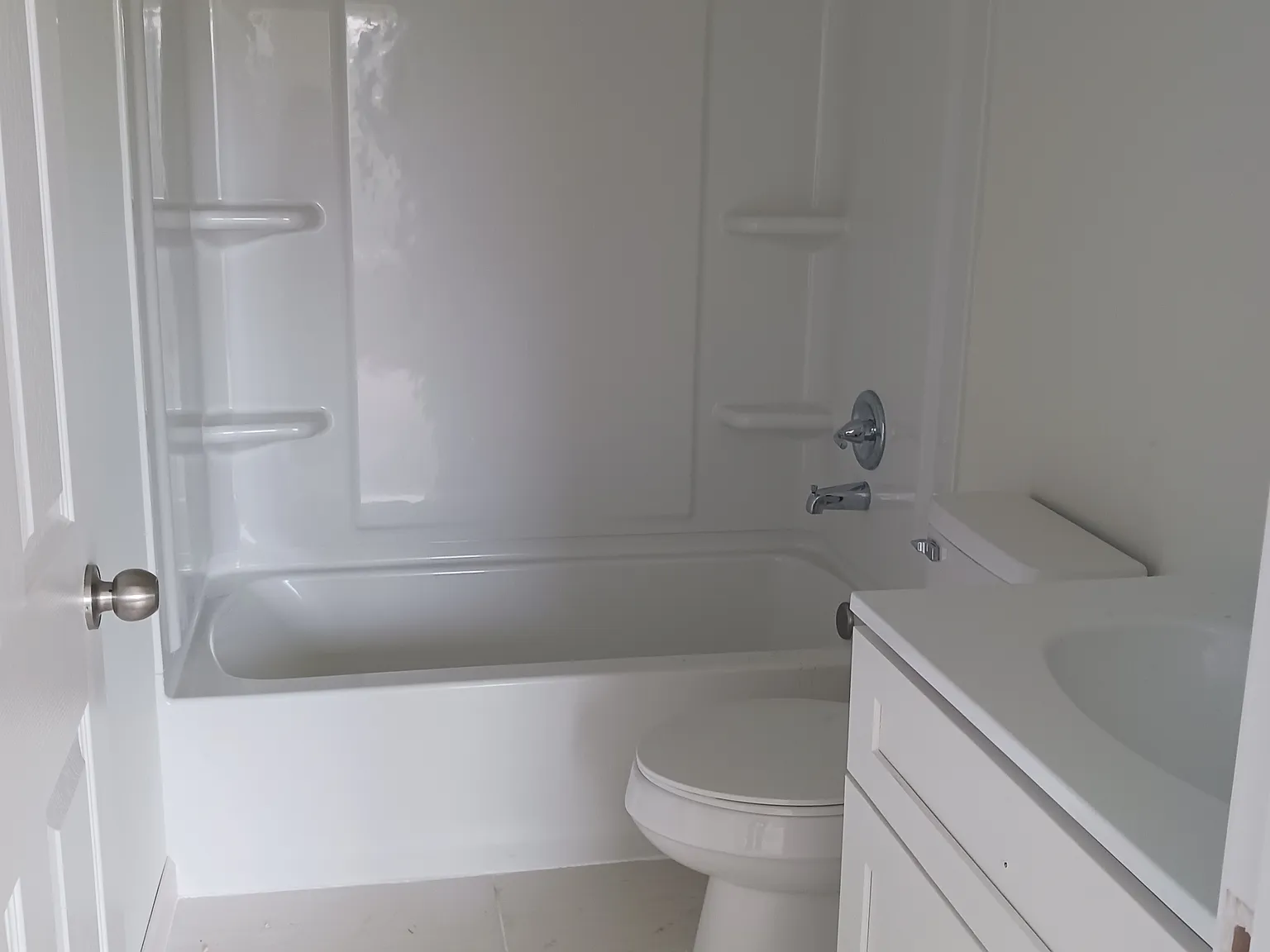 3 bed, 3.5 bath, 1500 sqft, $850 — Photo 2