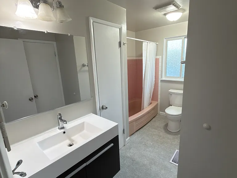 10922 SE 4th St — Photo 7