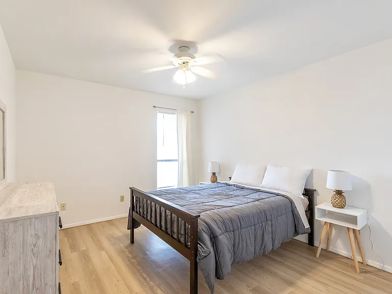 4074 Russell Ave — Photo 12