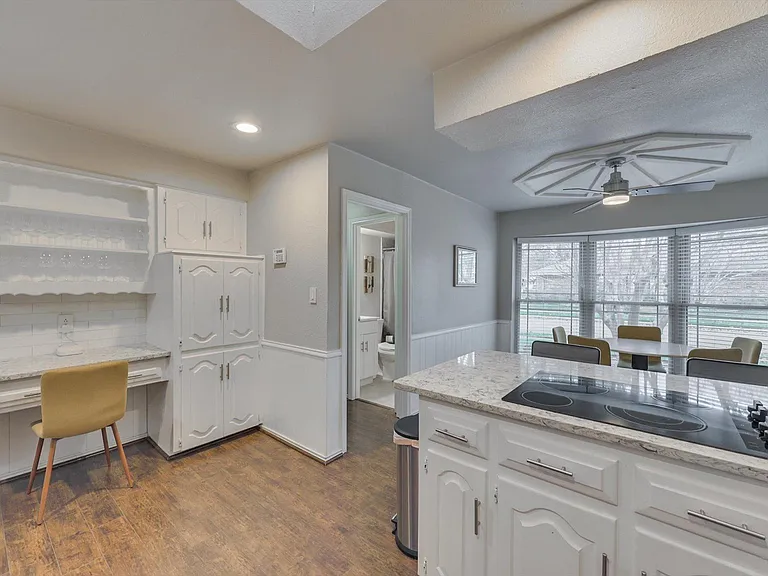 2116 Newcastle Cir — Photo 14