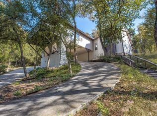 816 Shady Ridge Dr, Cedar Hill, TX 75104