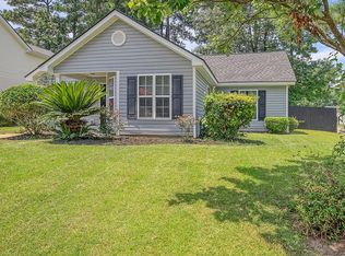 200 Bainsbury Ln, Summerville, SC 29483