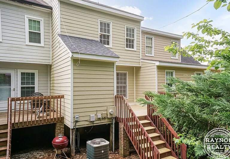 1022 S Main St #O — Photo 2