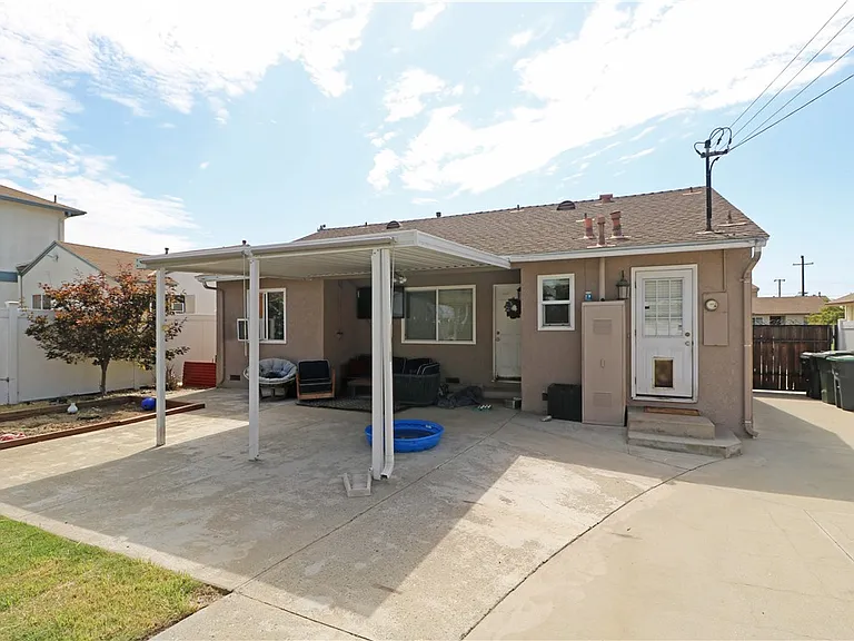 412 Catalpa Ave — Photo 28