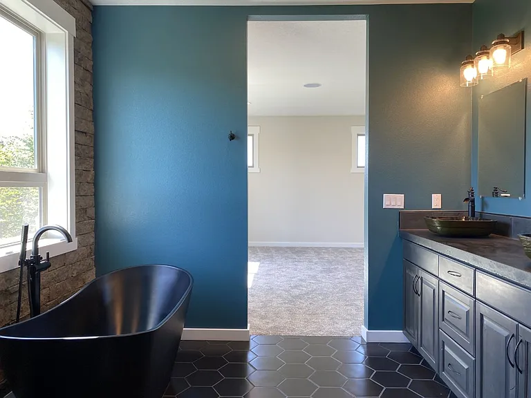 112 Southshore Ave — Photo 20