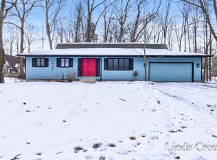 17200 Peppermill Dr, Spring Lake, MI 49456