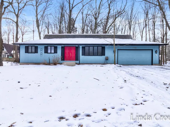 17200 Peppermill Dr, Spring Lake, MI 49456