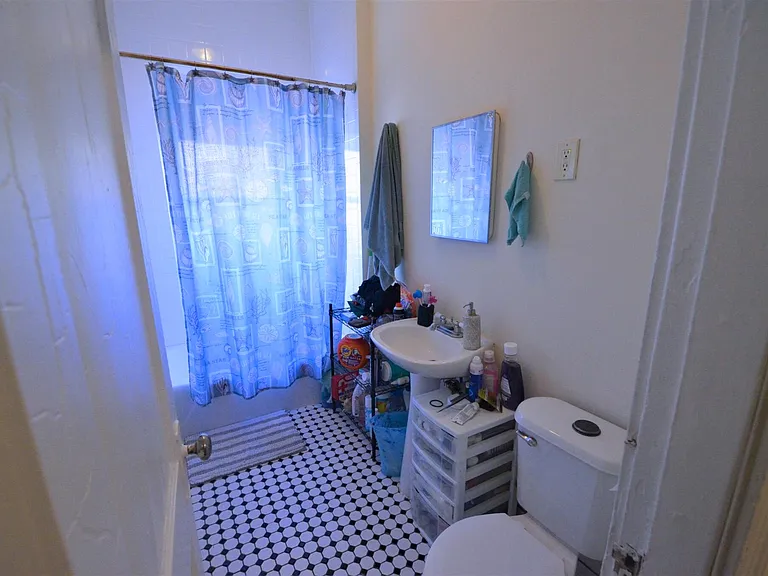 24 Peterborough St #2 — Photo 7