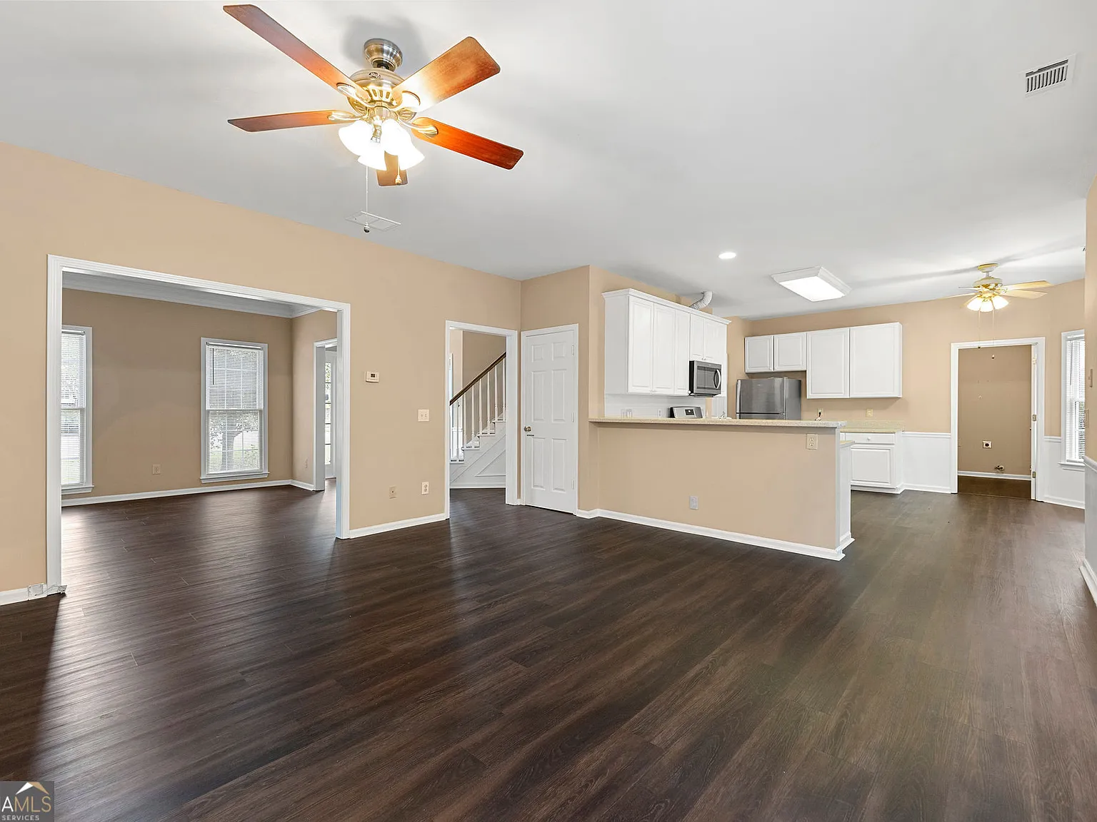 158 Kenley Ct — Photo 2