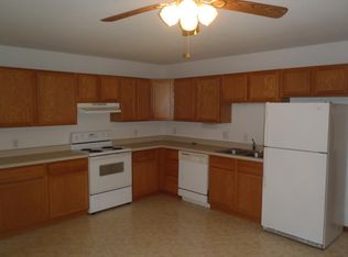 1003 E Pearl Ct #B, Savannah, MO 64485