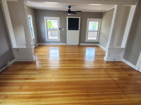 103 Main St #1B