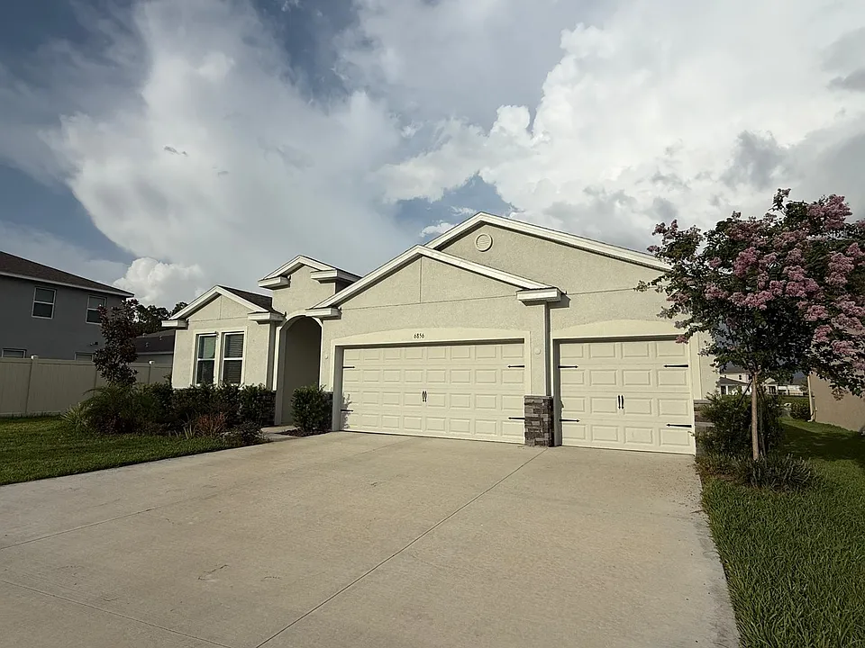 6856 Daintree Ct