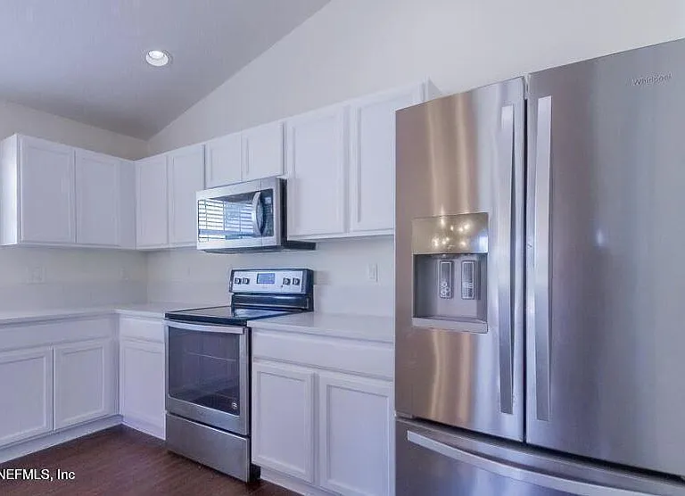 128 Terracina Dr — Photo 8