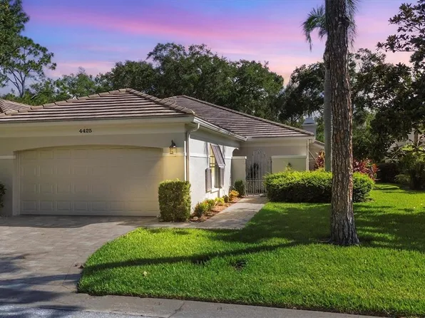 4425 Oakley Greene #7, Sarasota, FL 34235