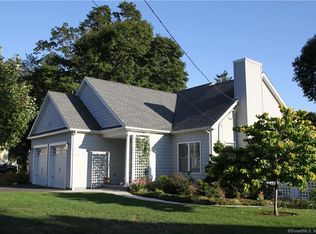 152 Maple St, Branford, CT 06405