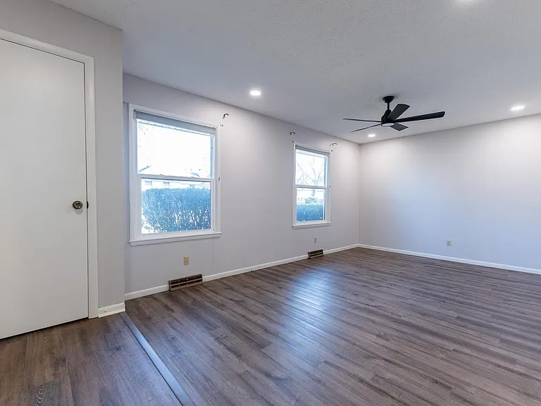 3645 S Ferguson Ave — Photo 5