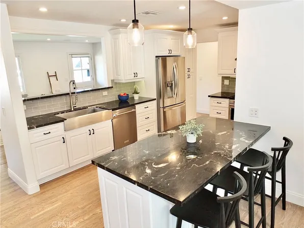 2443 Fordham Dr, Costa Mesa, CA 92626