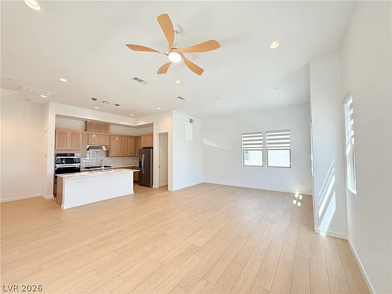 659 Fortis Creek St — Photo 11