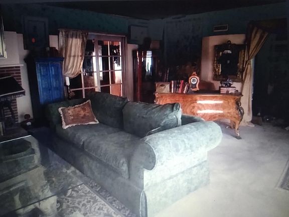 4th image of 1414 Catalina Blvd