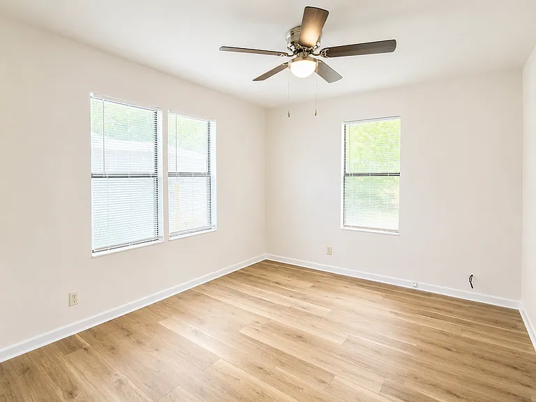 2501 Baylor Ave — Photo 5