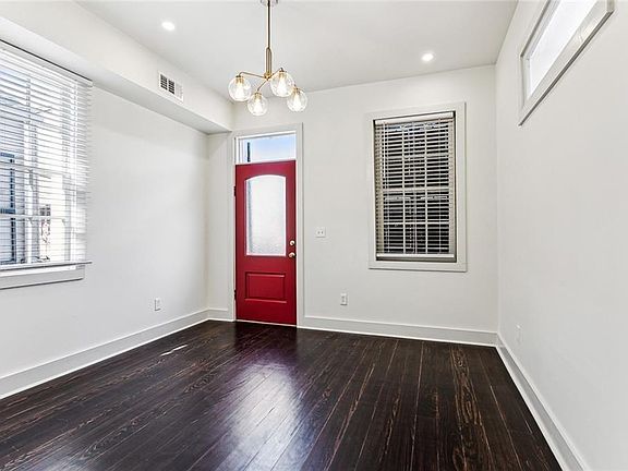4th image of 1934 Constance St