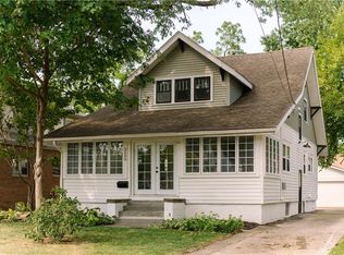 2500 Raymond Dr, Des Moines, IA 50310