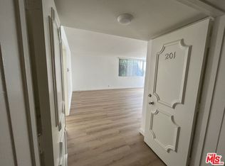 1818 Fairburn Ave APT 201, Los Angeles, CA 90025