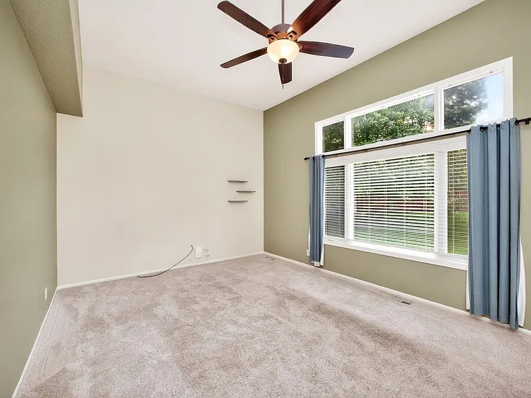 5226 SE 31st Ct — Photo 9