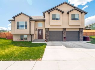 4709 Misty Woods Ln, Rapid City, SD 57701