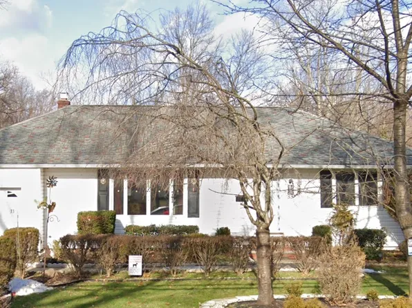 33 Stephenville Pkwy, Edison, NJ 08820
