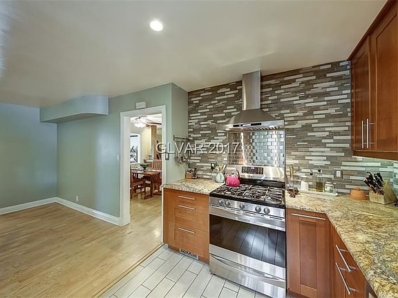 5th image of 1126 Buehler Dr