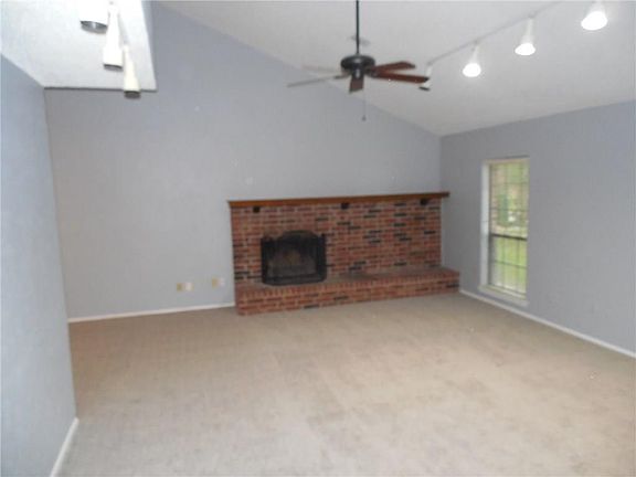 2nd image of 2307 Harrington Ct