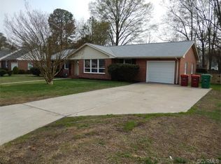 114 Norwood Dr, Colonial Heights, VA 23834